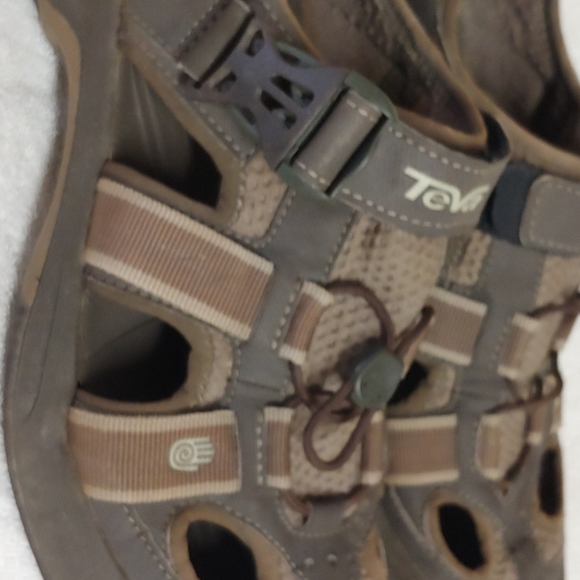 Teva hiking sandal mn. sz.8 - Picture 2 of 10